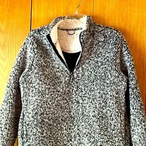 Time and Tru MEDIUM black gray wubby Sherpa fleece 1/4 zip pullover 8-10 VGUC